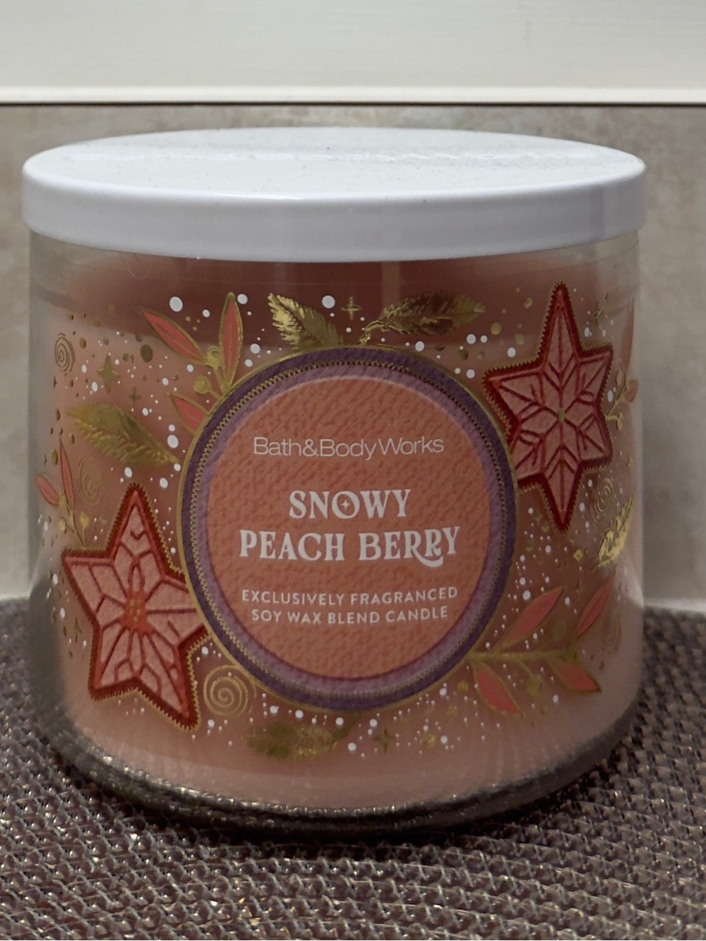 NWT Bath & Body Works Snowy Peach Berry 3-Wick Candle